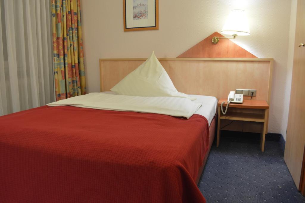 Abant Hotel Frankfurt Obertshausen Bilik gambar